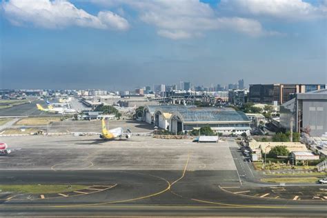 Emirates Airlines (Terminal 1, Pasay, Metro Manila .